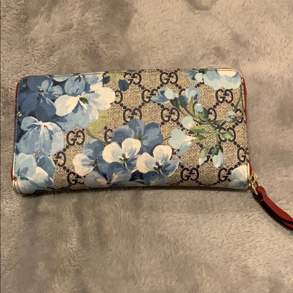 Gucci wallet